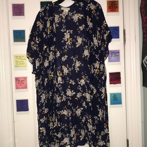 Patterned comfy cardigan